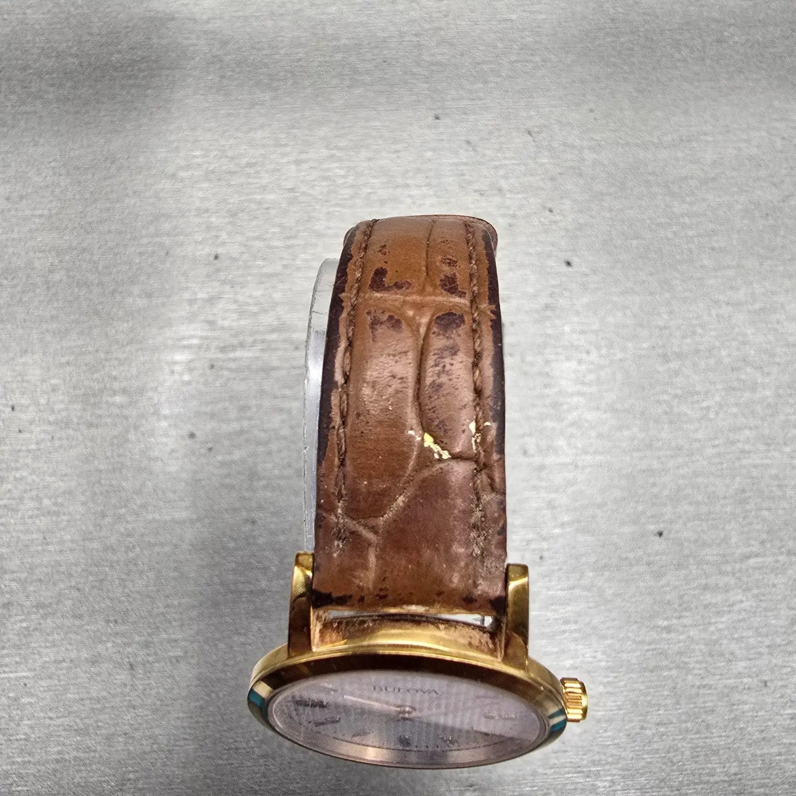 Bulova Watch Women 27mm White Dial Gold Tone Round 97L121 New Battery Vintage4