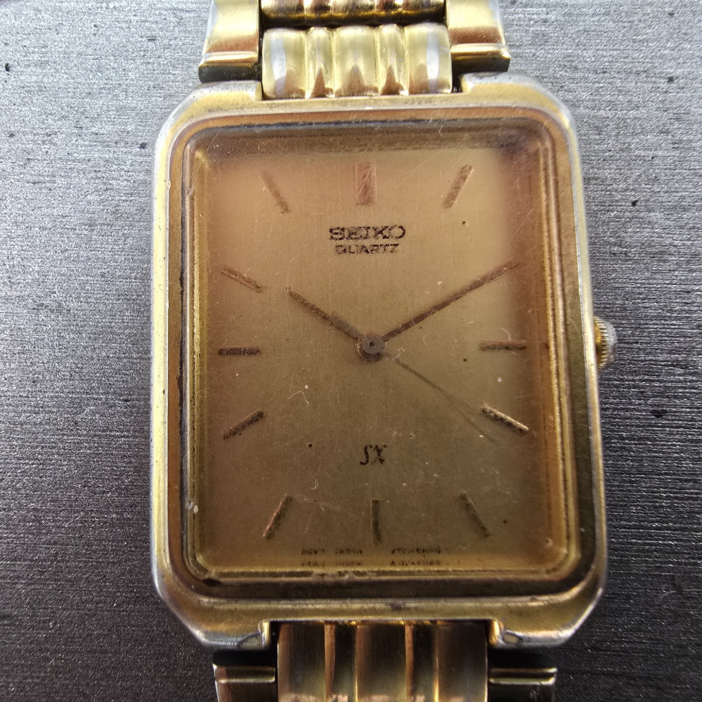 Seiko Tank Watch Men 26mm Gold Dial Gold Tone Rectangle V701-5J00 PARTS2