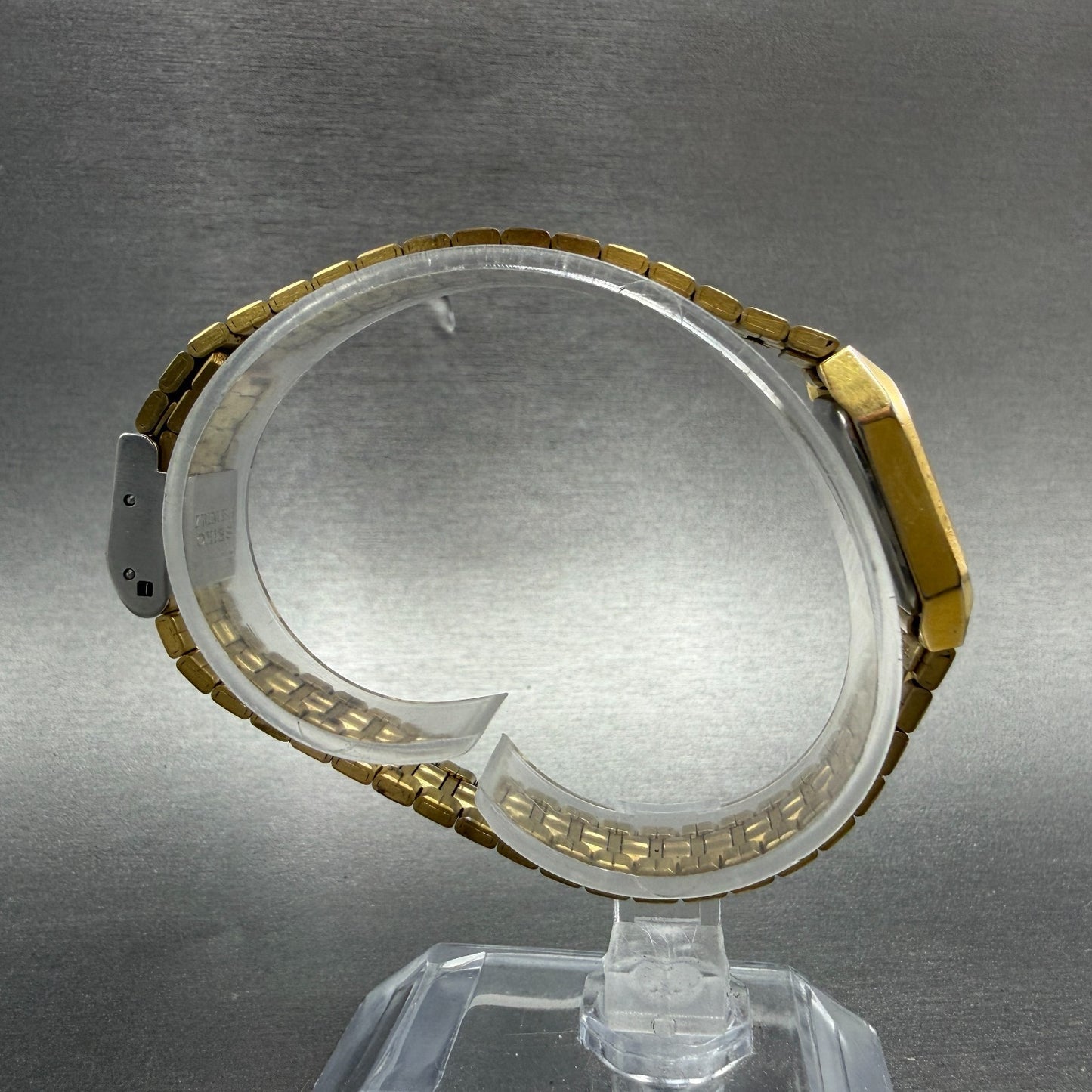 Seiko Tank Watch Women 17mm Black Dial gold Tone Octagon 2Y01-5D29 New Battery8