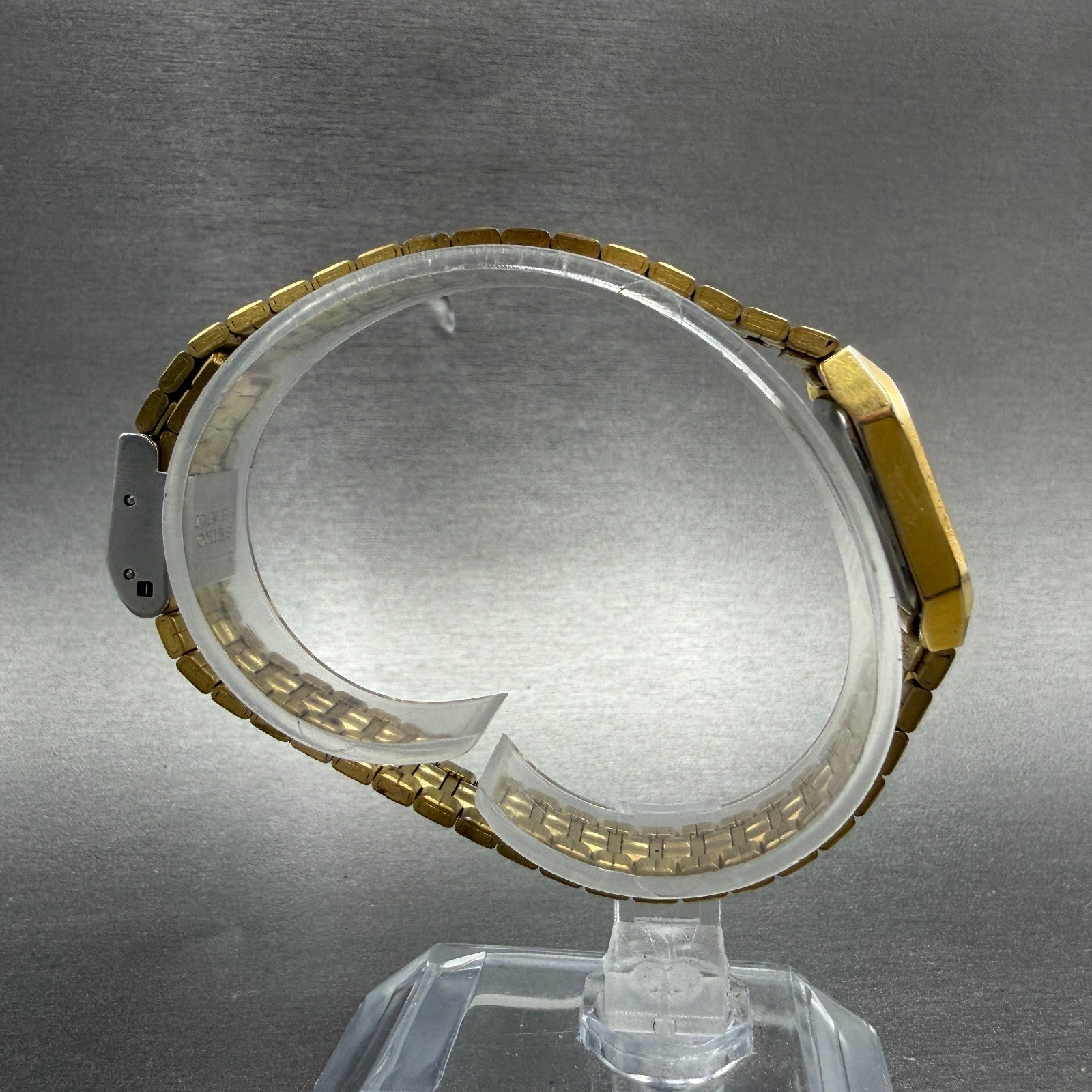 Seiko Tank Watch Women 17mm Black Dial gold Tone Octagon 2Y01-5D29 New Battery8