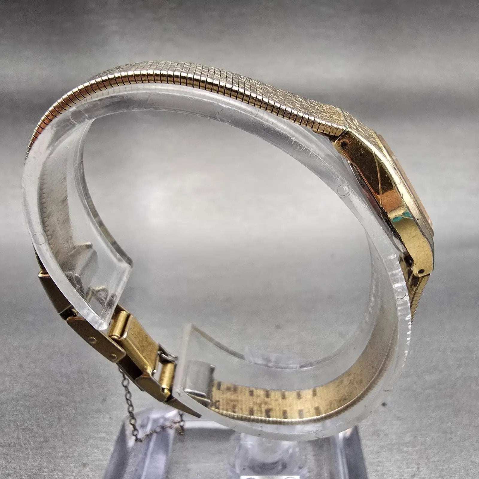 Seiko Watch Women 16mm Gold Dial Gold Tone Oval 2C21-5149 New Battery Vintage8