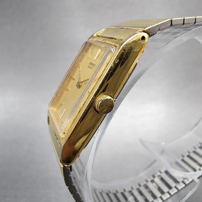 Seiko Tank Watch Women 17mm Champagne Dial Gold Tone Rectangle 2C205830 New Bat2