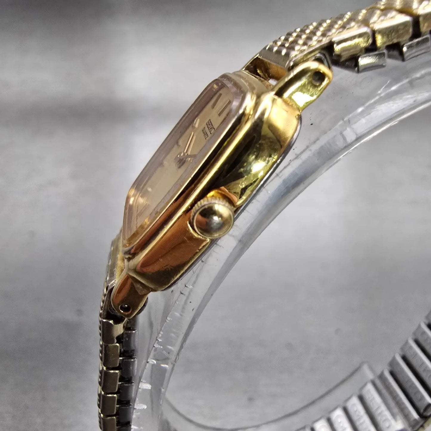 Seiko Watch Women 17mm Gold Dial Gold Tone Rectangle 1N00-5K29 New Battery VTG G2