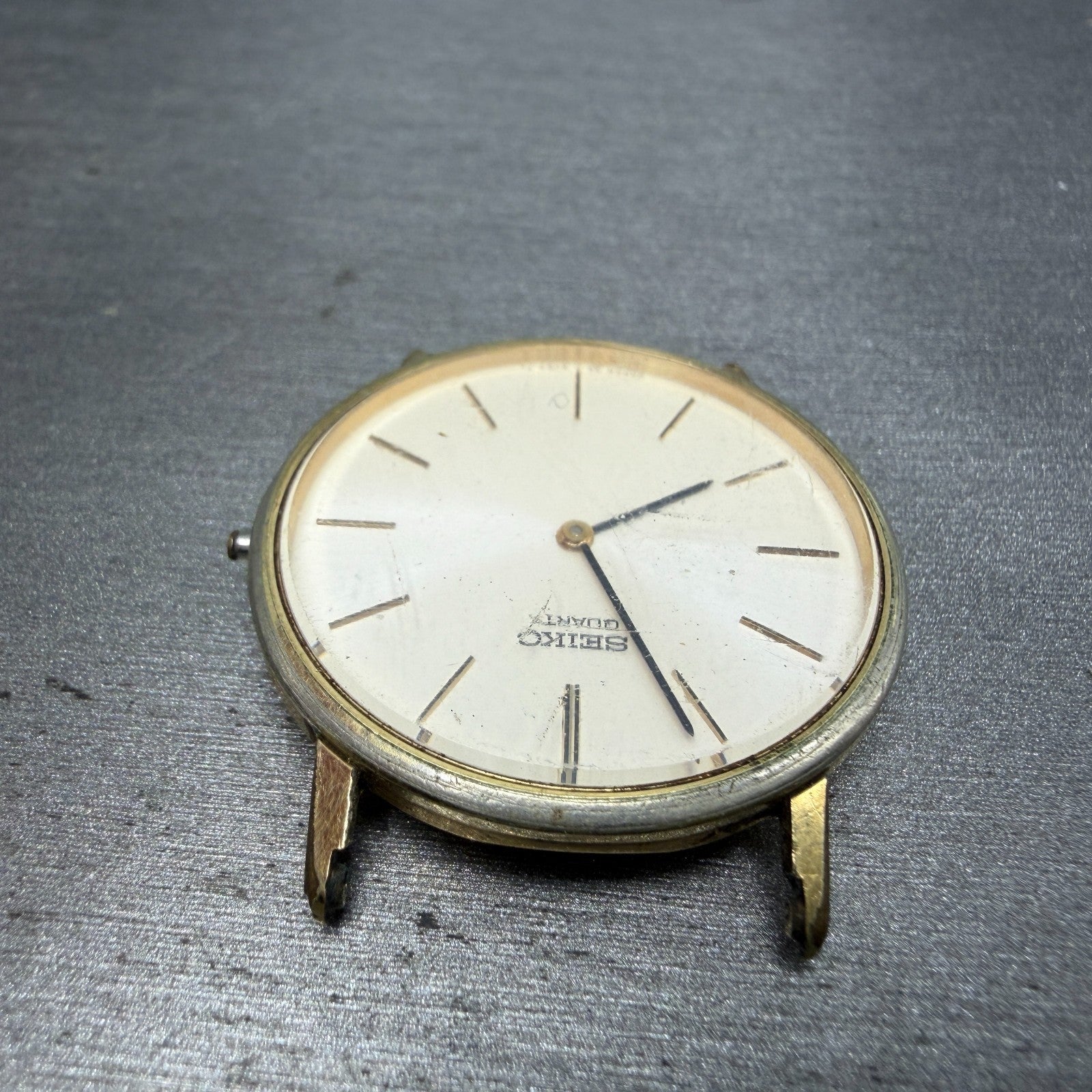Seiko Watch Men 32mm White Dial Gold Tone Round HAS NO CROWN!!!! 7800-8049 PARTS5