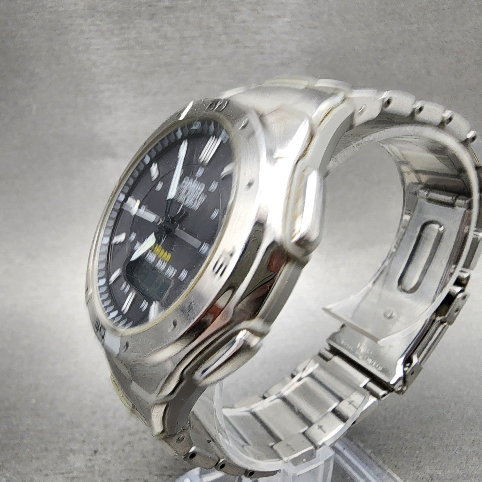 Casio Wave Ceptor Solar Watch Men 42mm Black Dial Analog Digital Steel Runs2