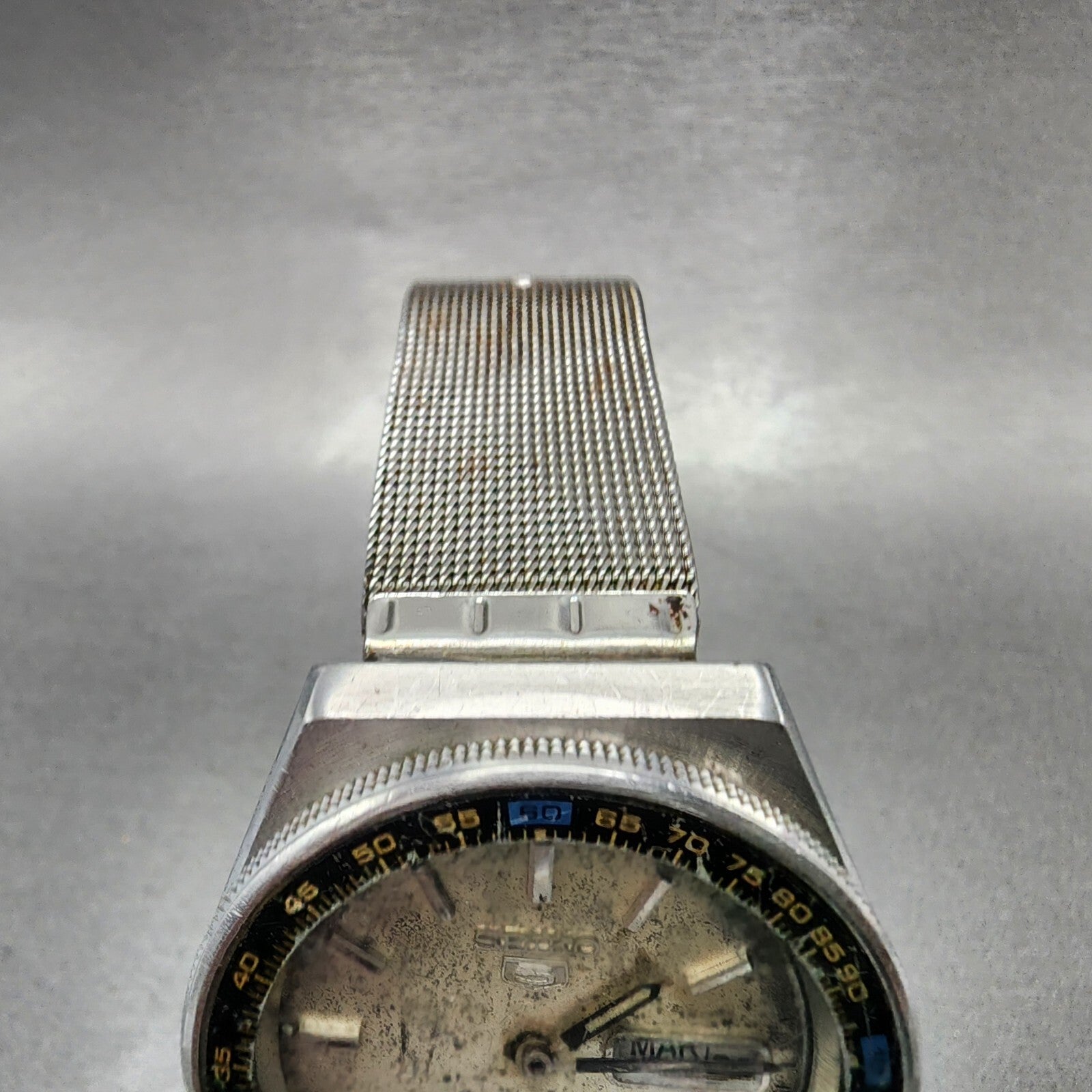 Seiko 5 Sports Watch Men 38mm Silver Dial Steel Daydate 63098360 PARTS5