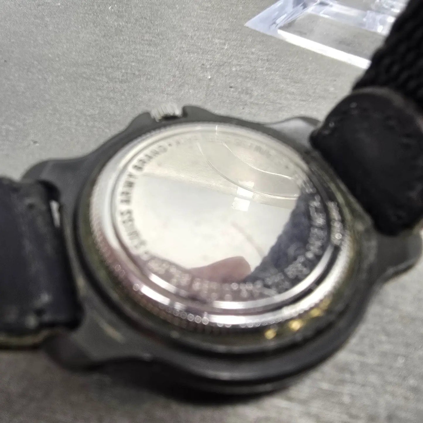 Victorinox Swiss Army Watch Men 38mm White Dial Black Tone Date Round PARTS VTG10
