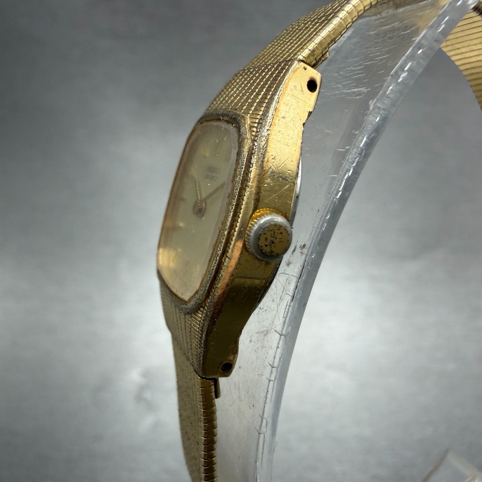 Seiko Watch Women 16mm Champagne Dial Gold Tone Rectangle 2C20-5560 New Battery2