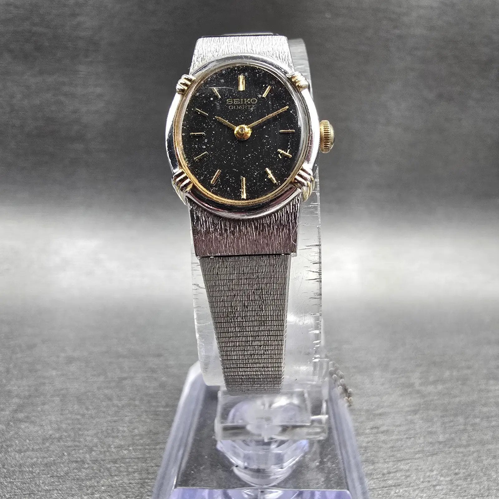 Seiko Watch Women 17mm Black Dial Two Tone Oval 5420-5159 New Battery Vintage5