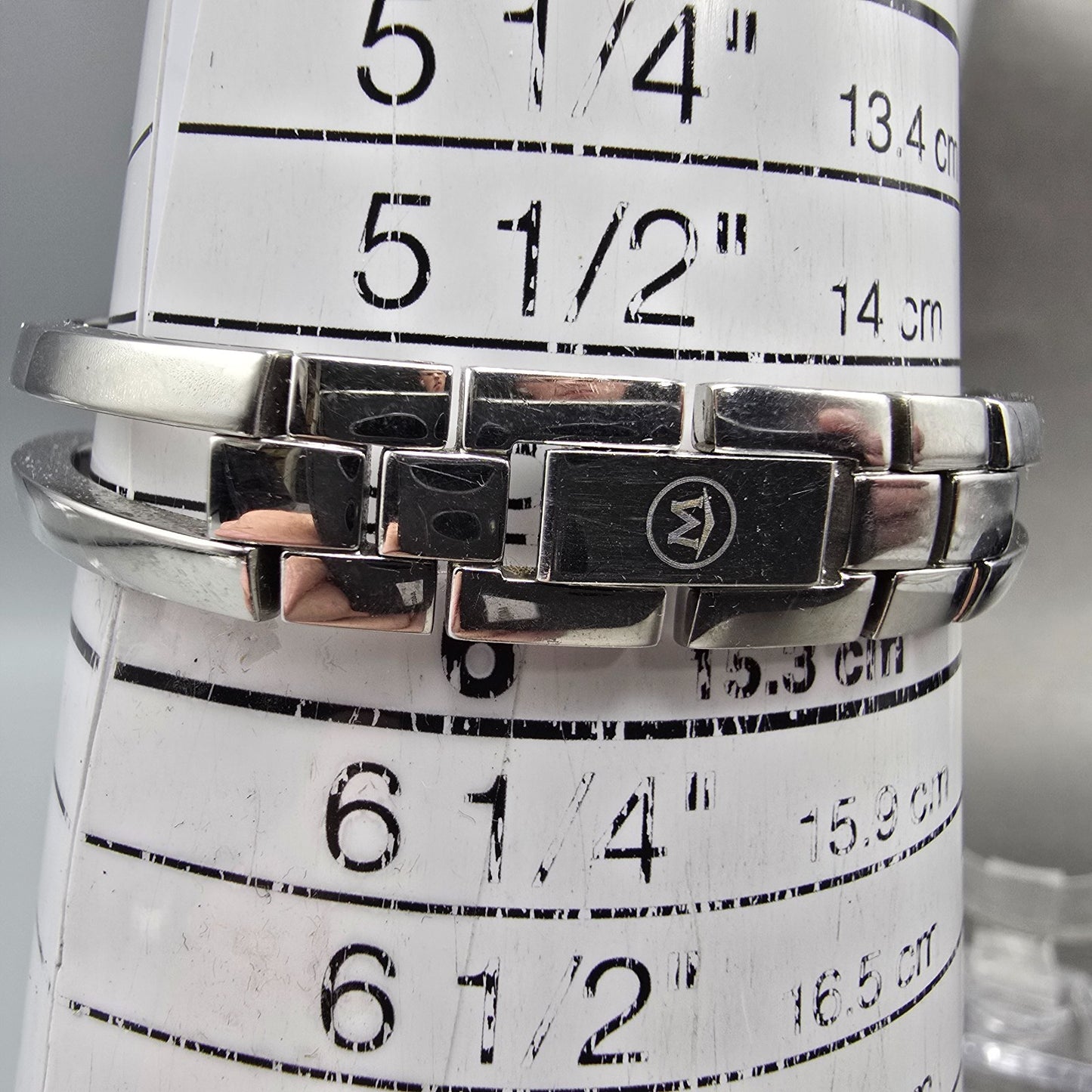 Movado Amorosa Watch Women 24m Black Dial Silver Tone 84 E4 1842 New Batt W/Box10