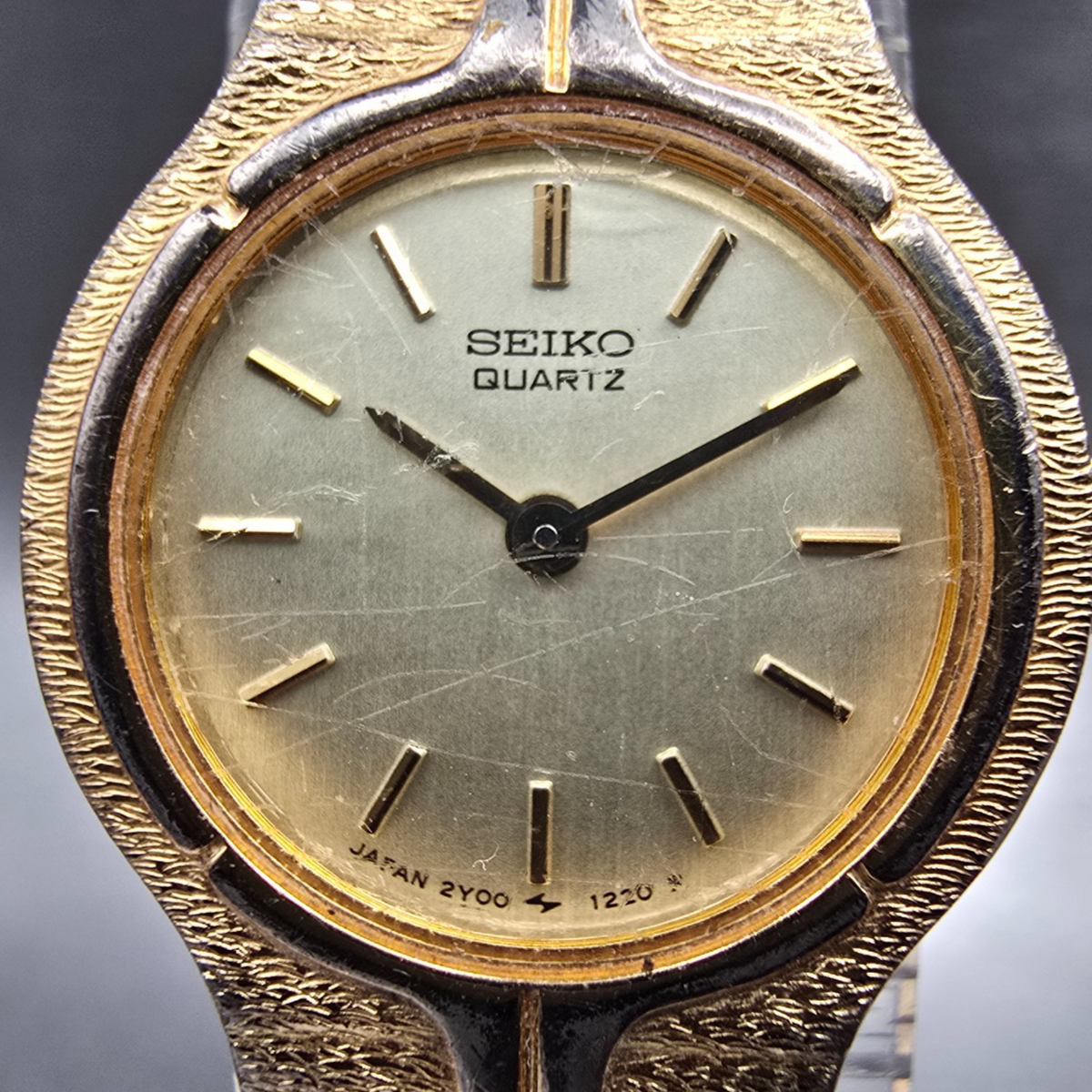 Seiko Watch Women 19mm Champagne Dial Gold Tone Round 2Y00-0189 New Battery1