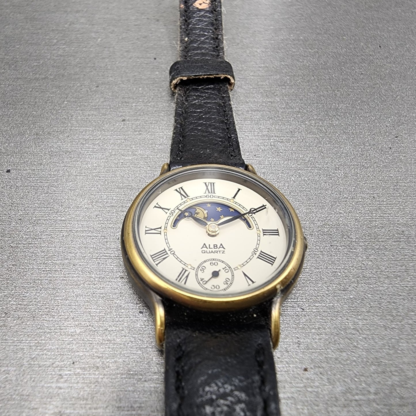 Seiko Alba Sun Moon Watch Women 25mm Cream Dial Gold Tone Date V8060060 NewBat2