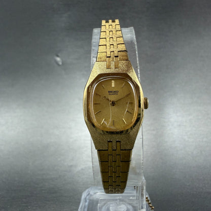 Seiko Watch Women 17mm Champagne Dial Gold Tone Rectangle 2C20-5749 New BatteryF5