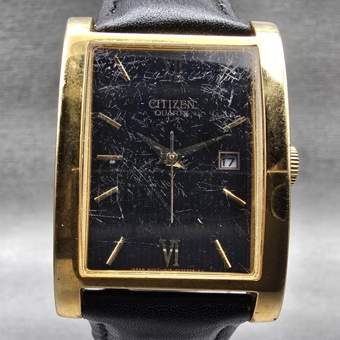 Citizen Tank Watch Men 27mm Black Dial Gold Date Rectangle 1020-S030832 New Batt1
