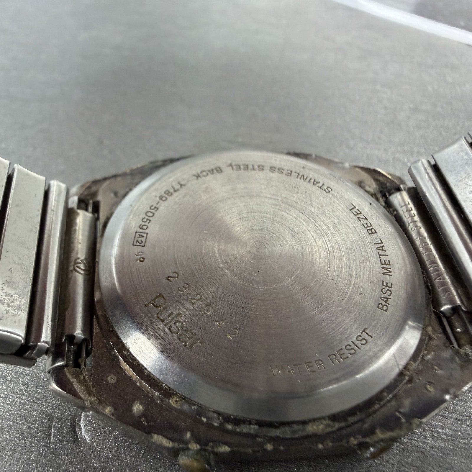 Pulsar Digital Watch Men 34mm Digital Silver Alarm Chrono READ! Y789-5059 NewBat9