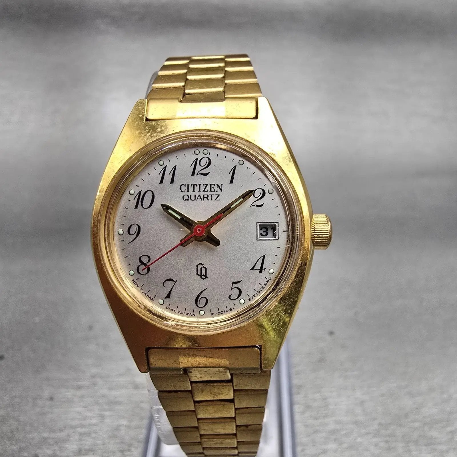 Citizen CQ Watch Women 24mm Silver Dial Gold Tone Date 2010-891252 New Battery0