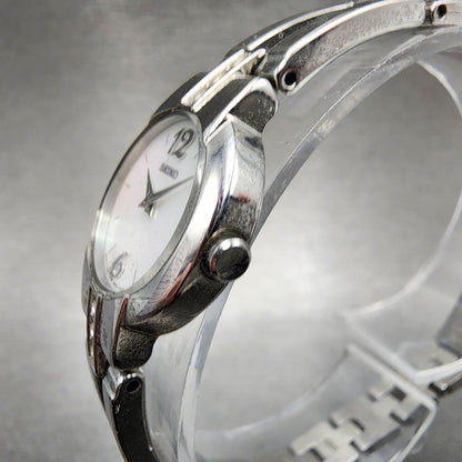 Seiko Watch Women 20mm MOP Dial Silver Tone Round 1N00-0SJ0 New Battery