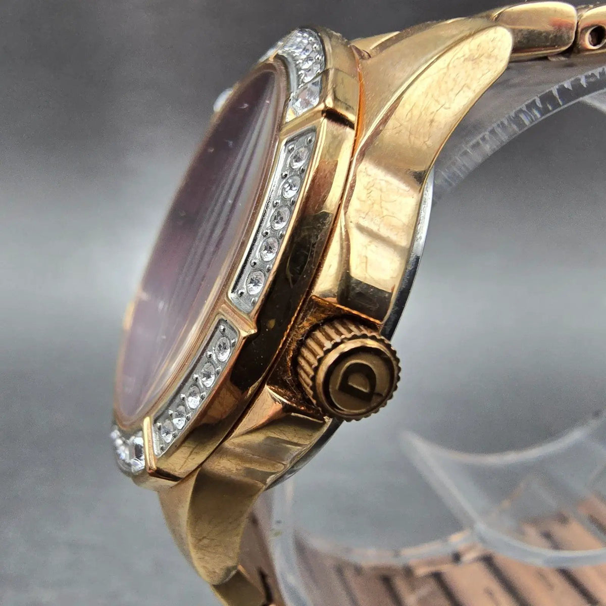 Citizen Eco-Drive Watch Women 33mm Red Dial Rose Gold Date Round Crystal Works2