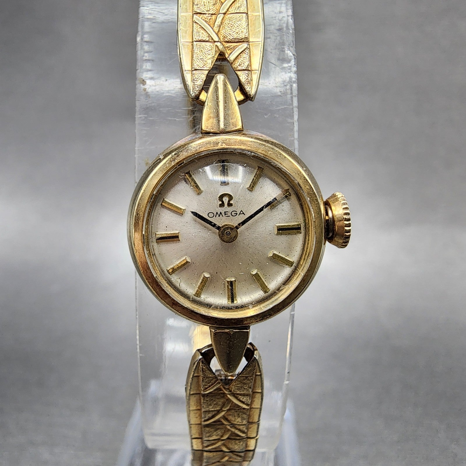 Omega Watch Women 17mm Silver Dial 14K Gold Filled Manual Wind Runs Caliber 4840