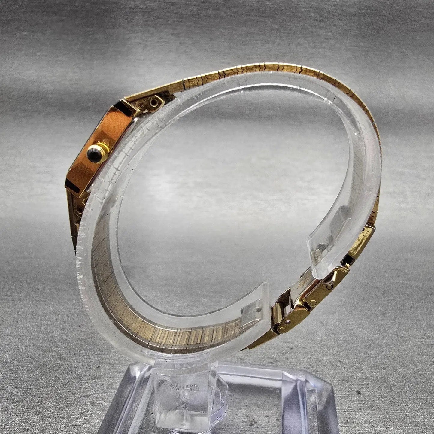 Citizen CQ Watch Women 12mm Black Dial Gold Tone Rectangle 2250-226224 New Batt6