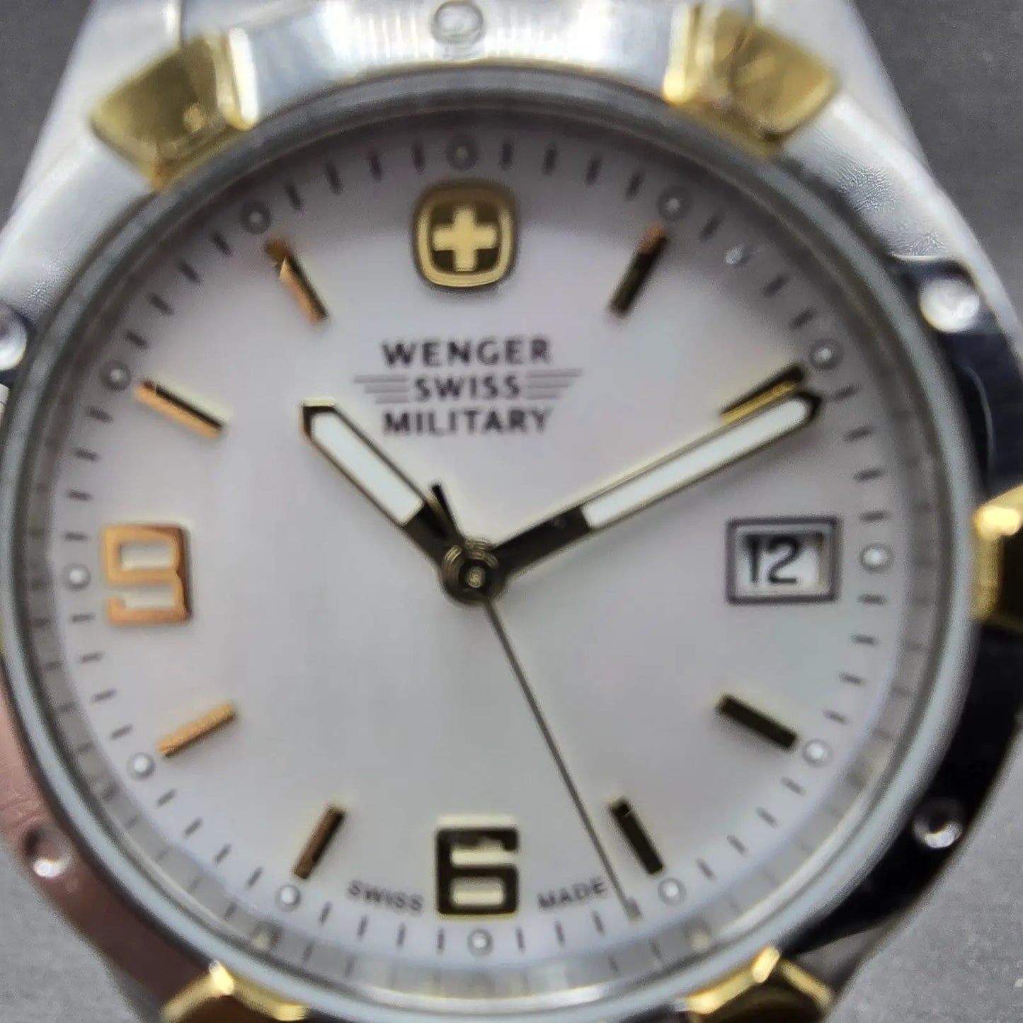 Wenger Swiss Military Watch Women 33mm MOP Dial Two Tone Date 79093 New Battery1