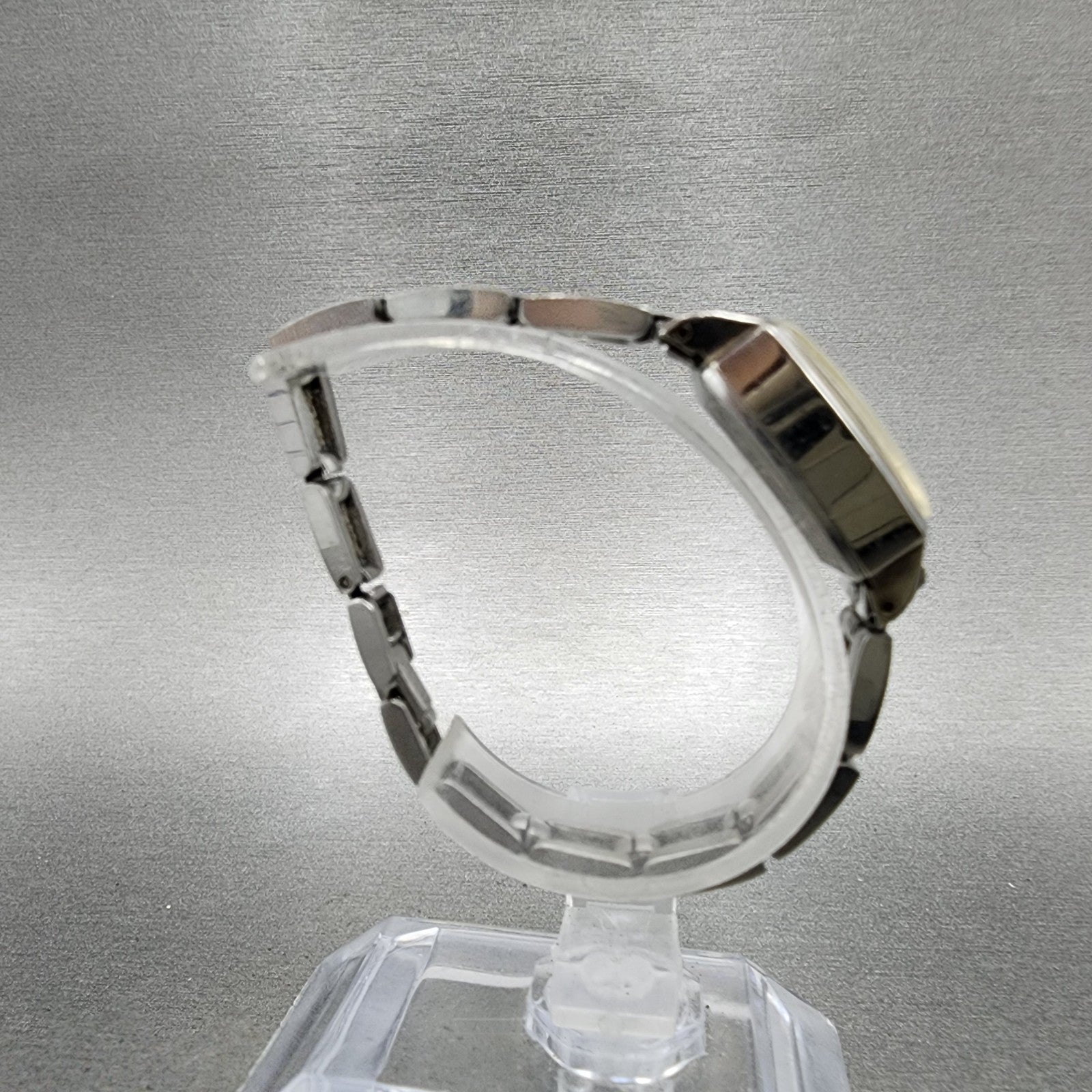 Seiko Chorus Tank Watch Women 17mm Silver Dial Silver Tone Rectangle Manual Runs7