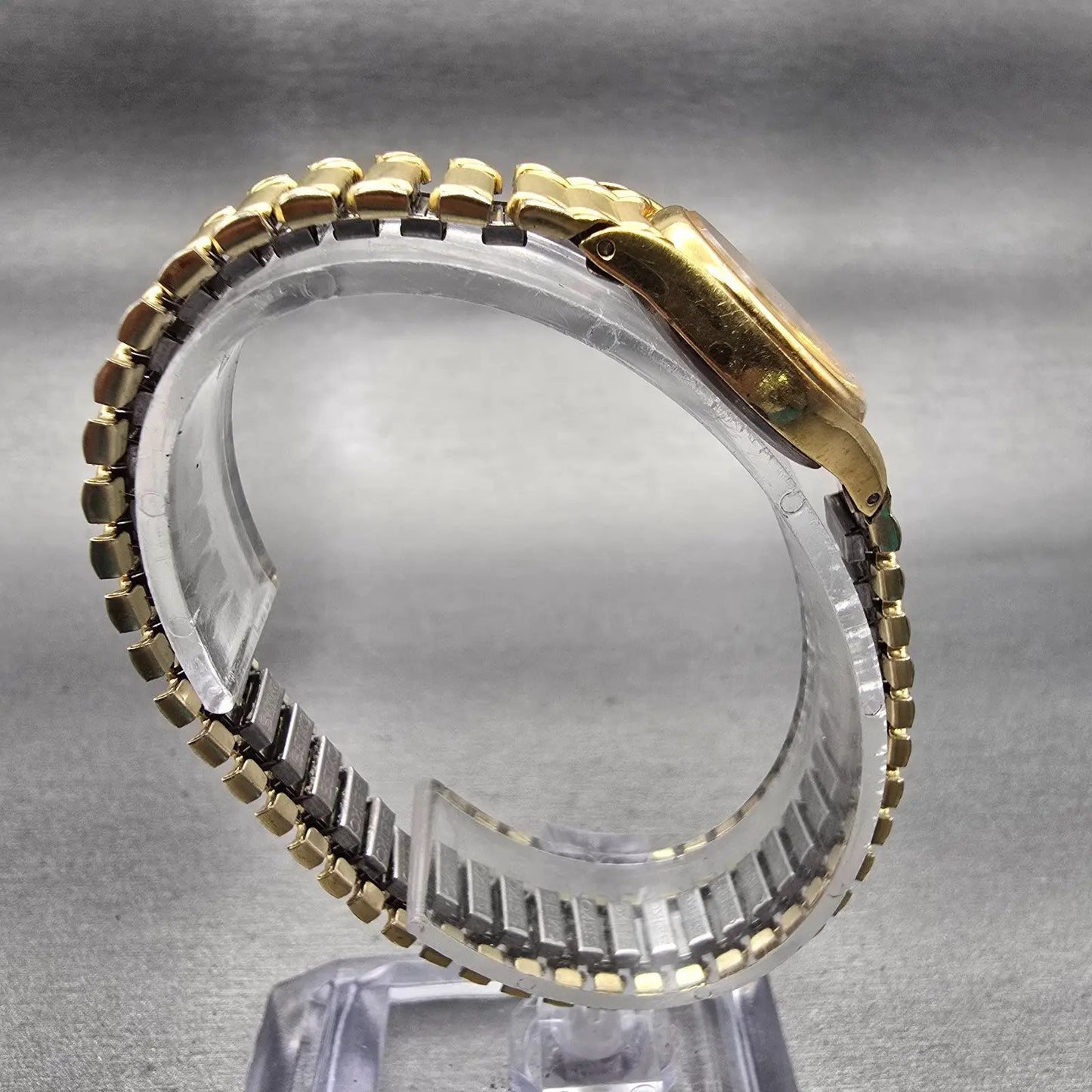Seiko Watch Women 19mm Gold Dial Gold Tone Round 1N01-0E19 New Battery Vintage8