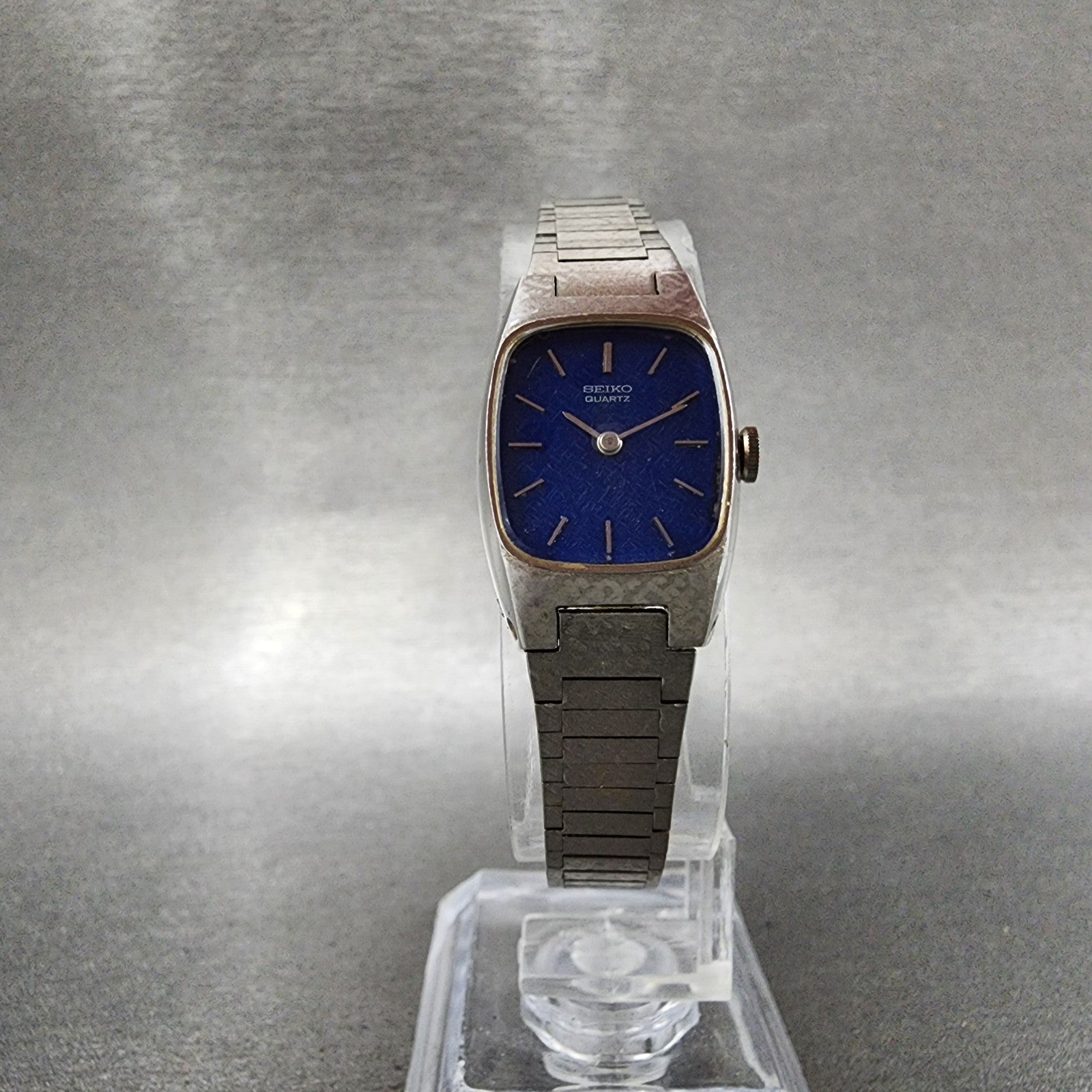 Seiko Watch Women 16mm Blue Dial Silver Tone Rectangle 165009 New Batt NOS5