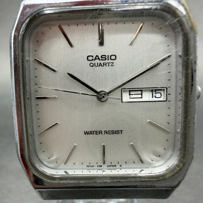 Casio MQ-518 Watch Men 30mm Silver Dial Silver Tone Rectangle Daydate New Batt1