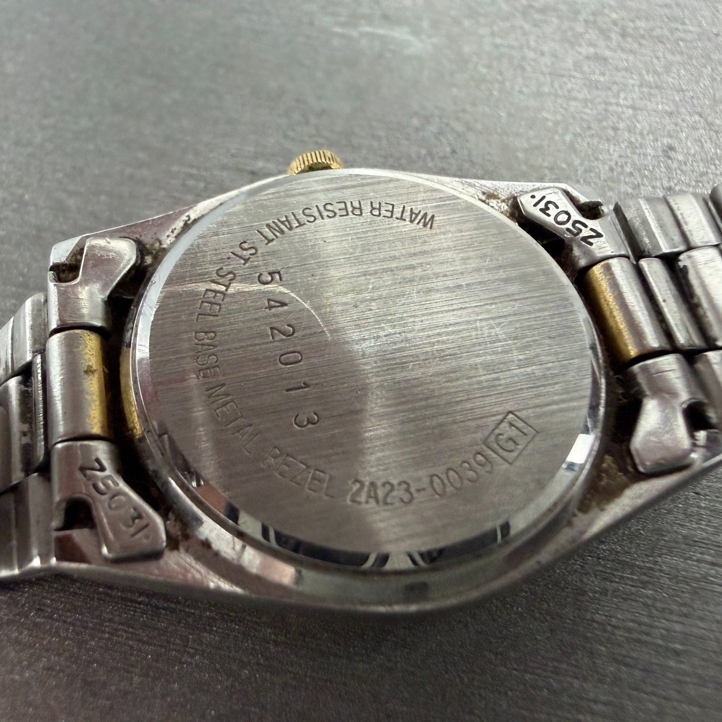 Seiko SQ Watch Women 25mm Silver Dial Two Tone Daydate Round 2A23-0039 NewBat 798