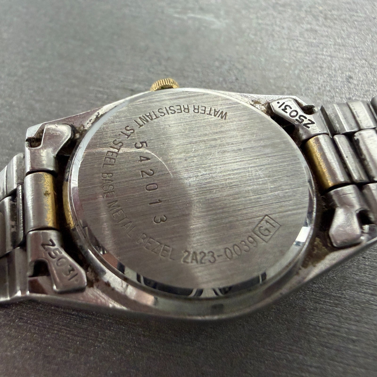Seiko SQ Watch Women 25mm Silver Dial Two Tone Daydate Round 2A23-0039 NewBat 798