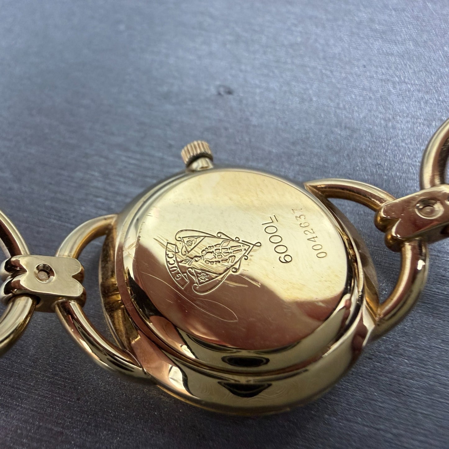 Gucci 6000L Watch Women 23mm Champagne Dial Gold Plated Round Roman PARTS10
