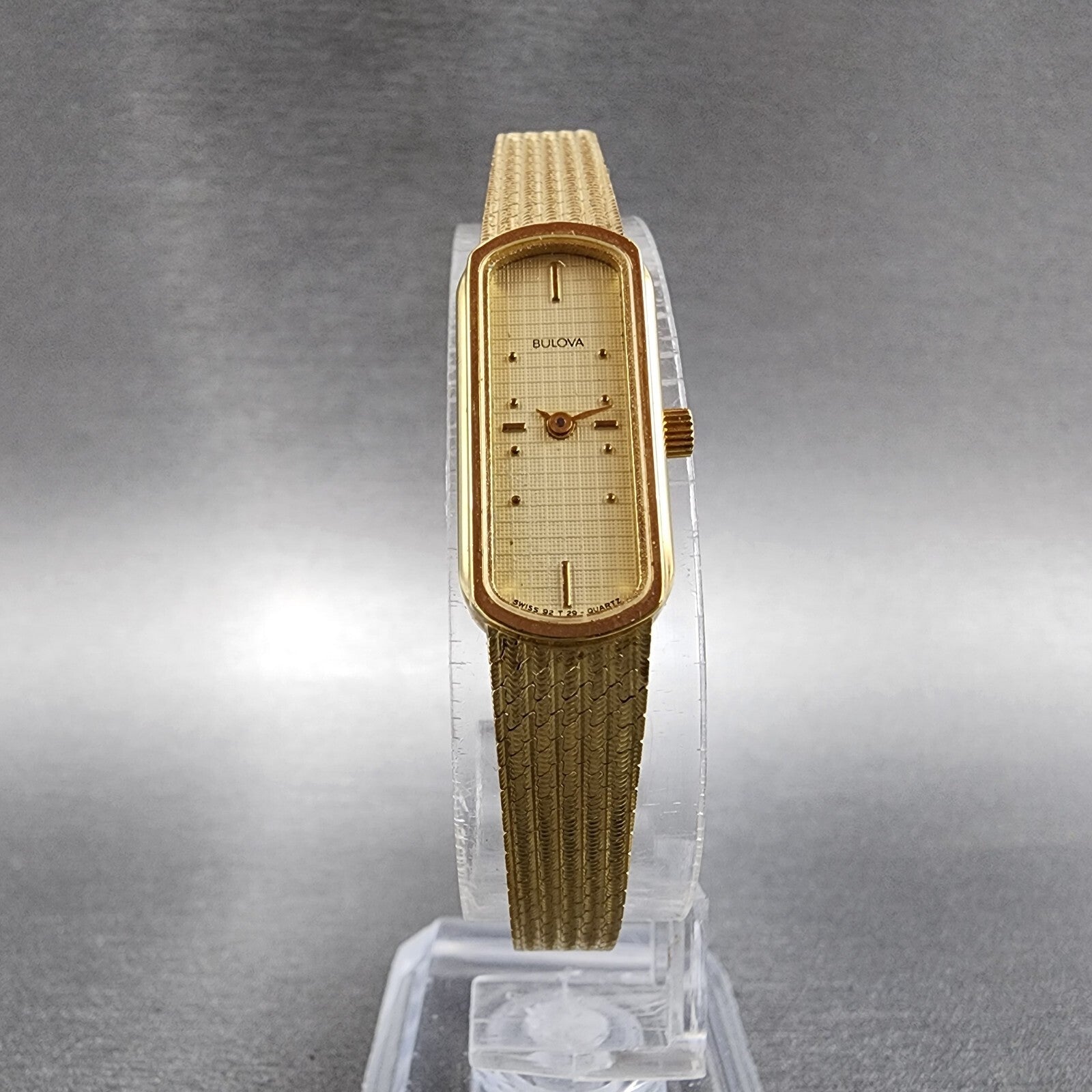 Bulova Watch Women 12mm Cream Dial Gold Tone Oval 92T29 New Battery NOS8