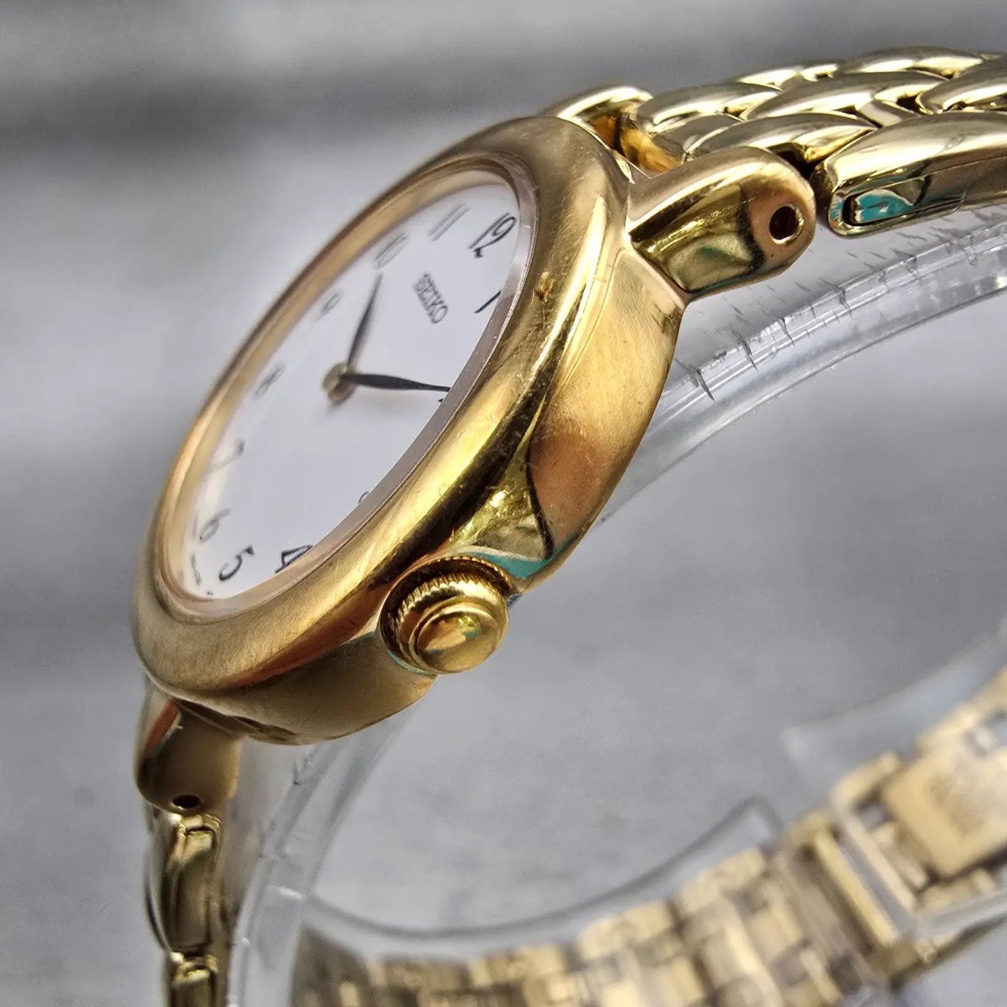 Seiko Watch Women 24mm White Dial Gold Tone Round 1N00-1E19 New Battery Vintage2
