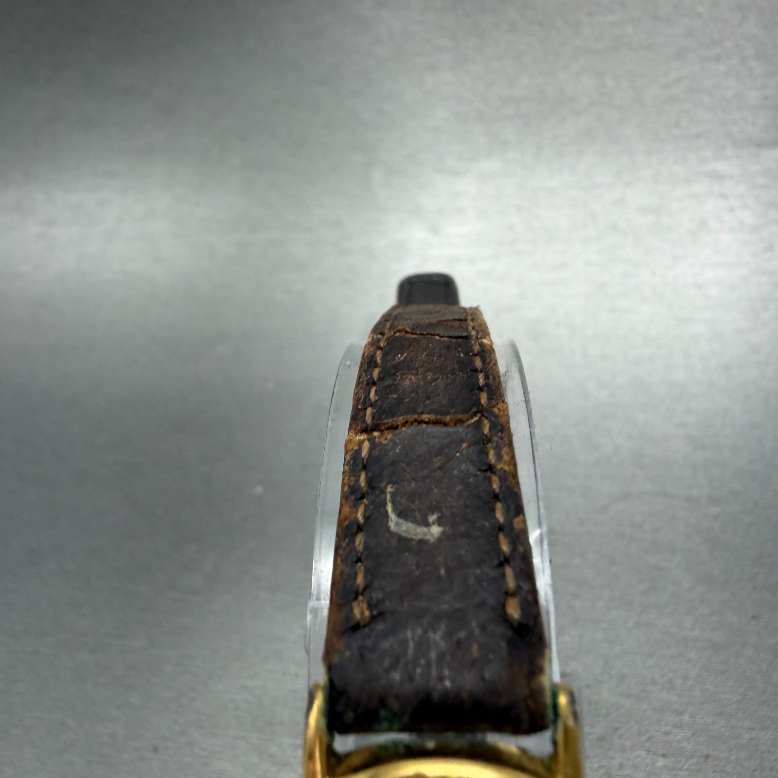 Seiko Spirit Watch Women 24mm White Dial Gold Tone Round 1F21-0H70 New Battery 44