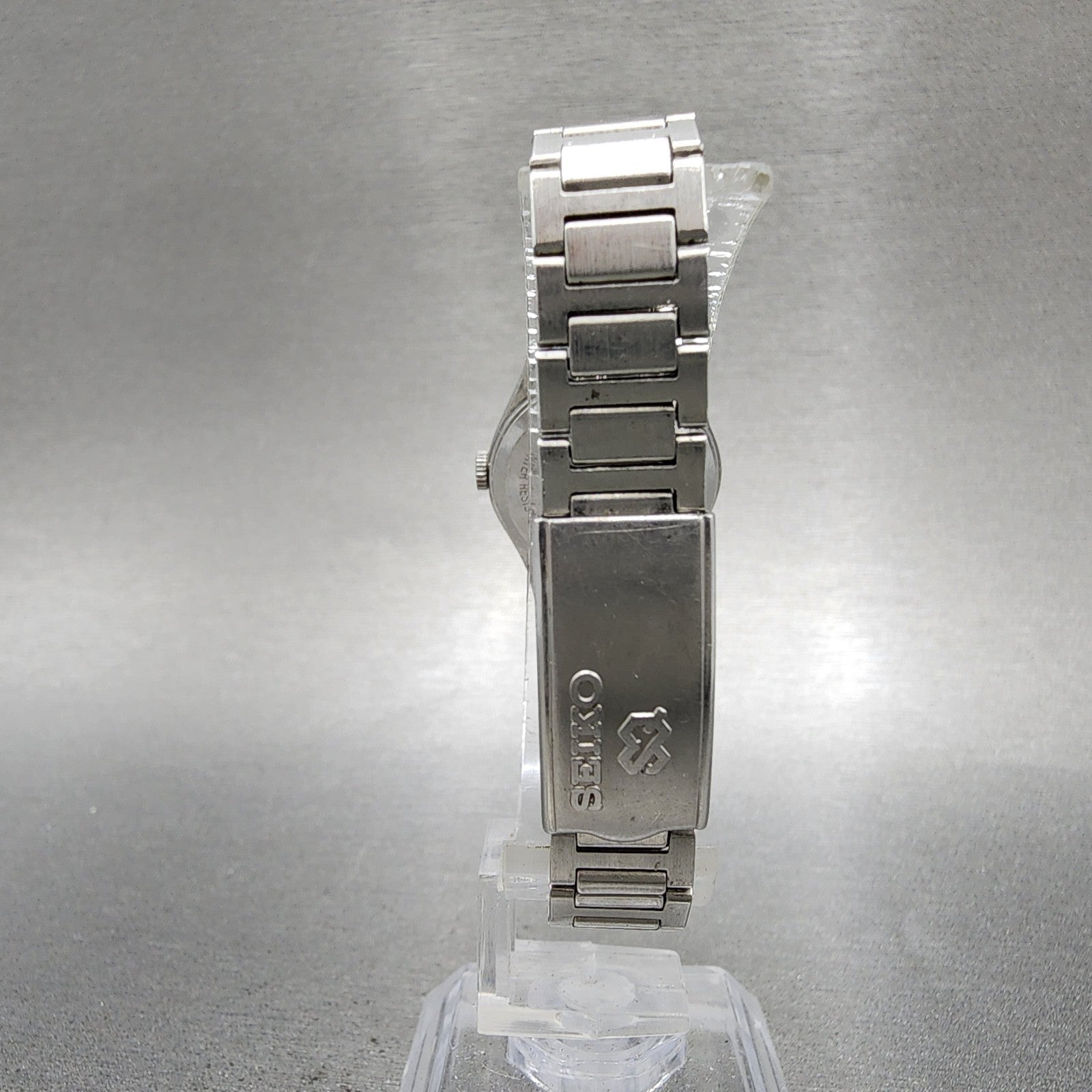 Seiko SQ Watch Women 23mm Silver Dial Silver Tone Daydate 85230039 New Battery7