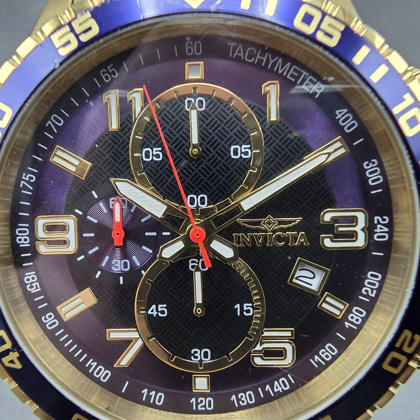Invicta Specialty Chronograph Dive Watch Men 45mm Purple Dial Gold Tone New Batt1