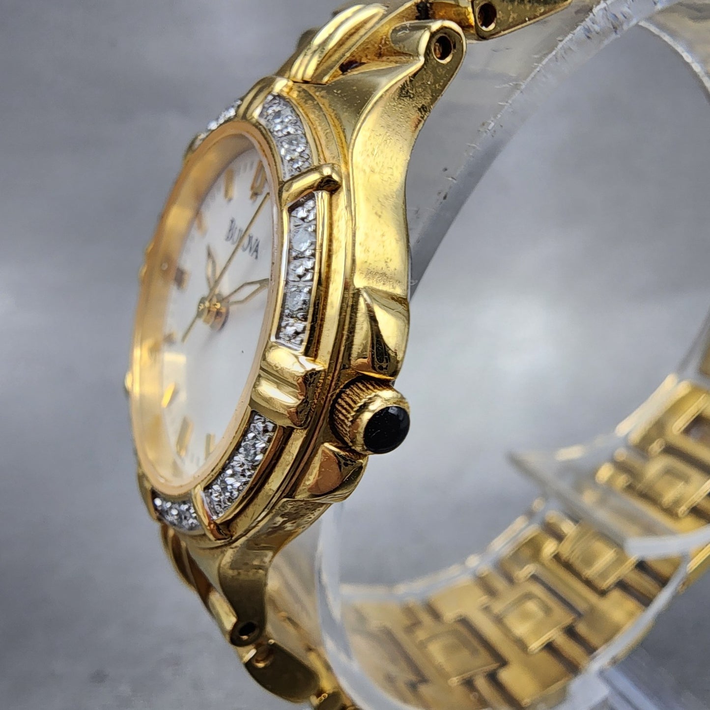 Bulova Watch Women 25mm White Dial Gold Tone Date Diamond Bezel 98R73 New Batt2