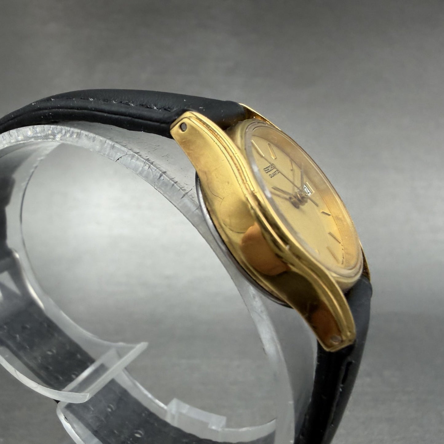 Seiko Watch Women 22mm Champagne Dial Gold Tone Daydate 7n83-6021 New Battery KQ3