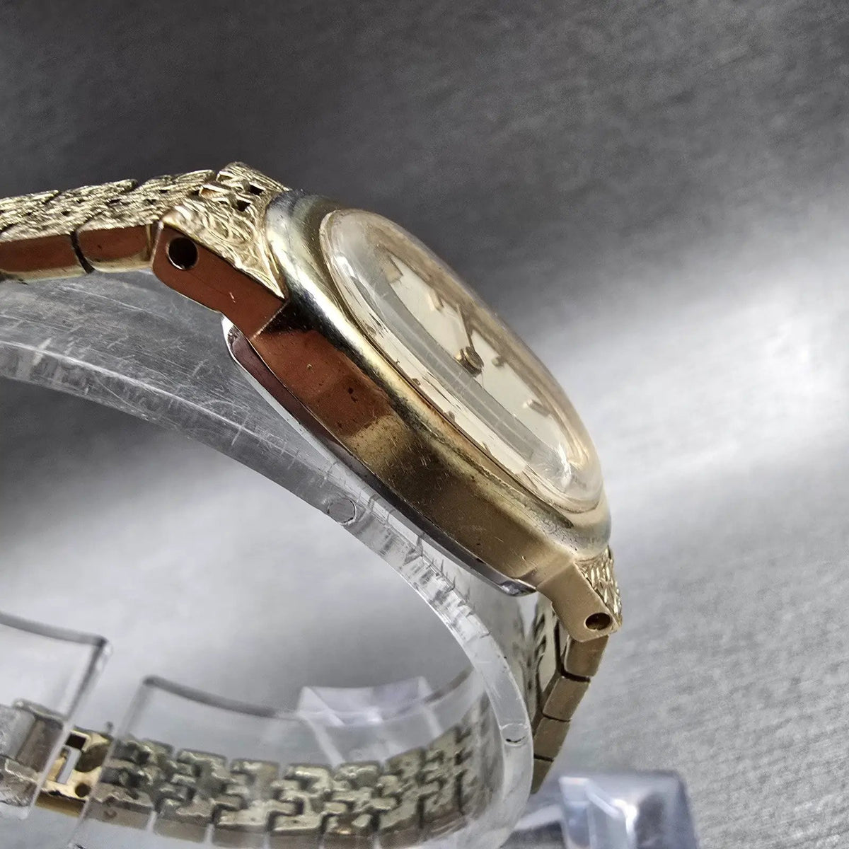 Seiko Watch Women 16mm Ivory Dial Gold Tone Oval 11-8309 Manual Wind Works3