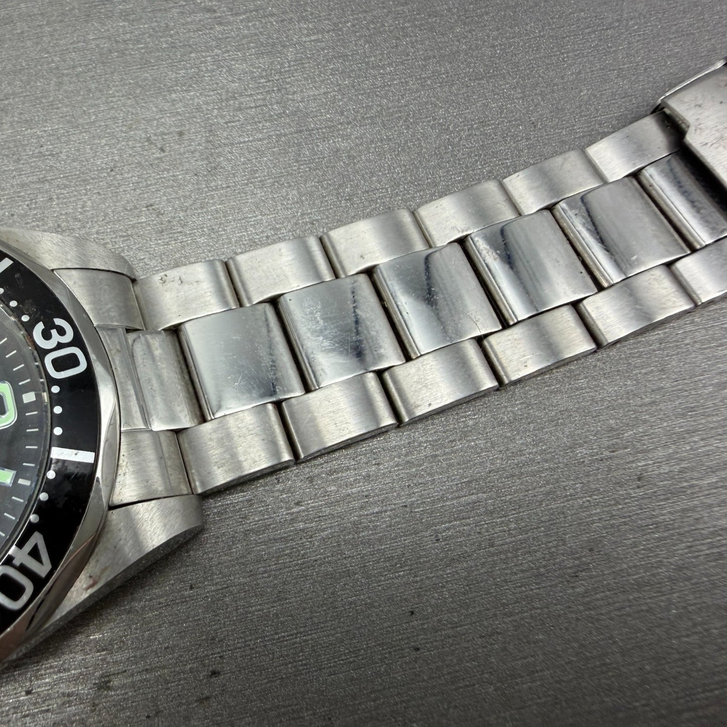 Invicta Diver Watch Men 43mm Black Dial Steel Date Round 6499 PARTS8