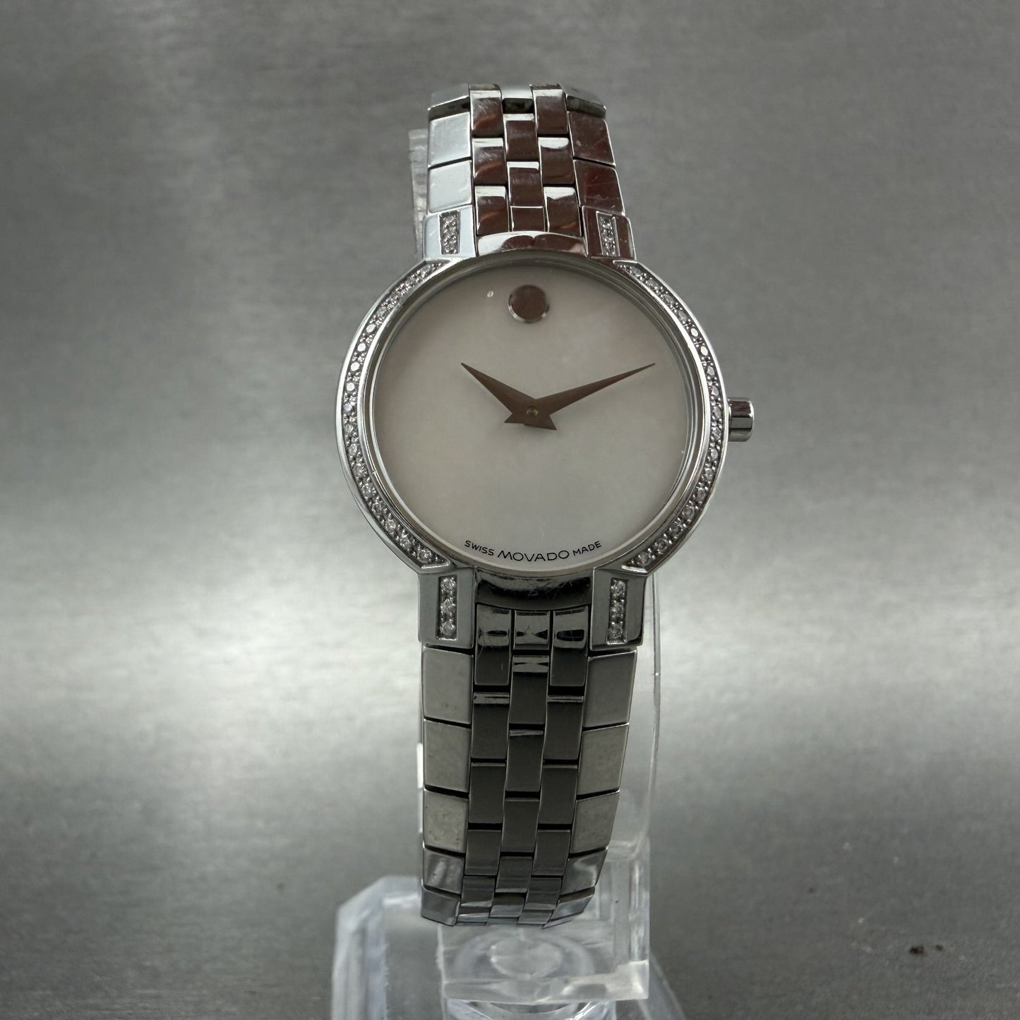 Movado Faceto Watch Women 25mm MOP Dial Steel Diamonds Round 0605146 New Battery5