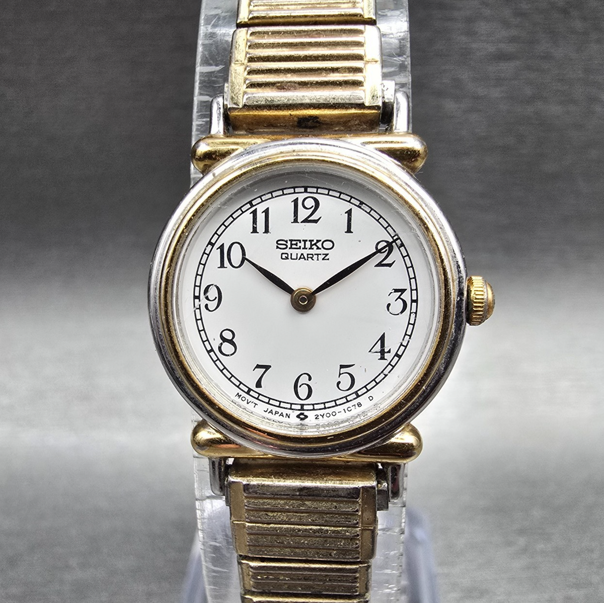 Seiko Watch Women 19mm White Dial Two Tone Round 2Y00-0B19 New Battery Vintage0