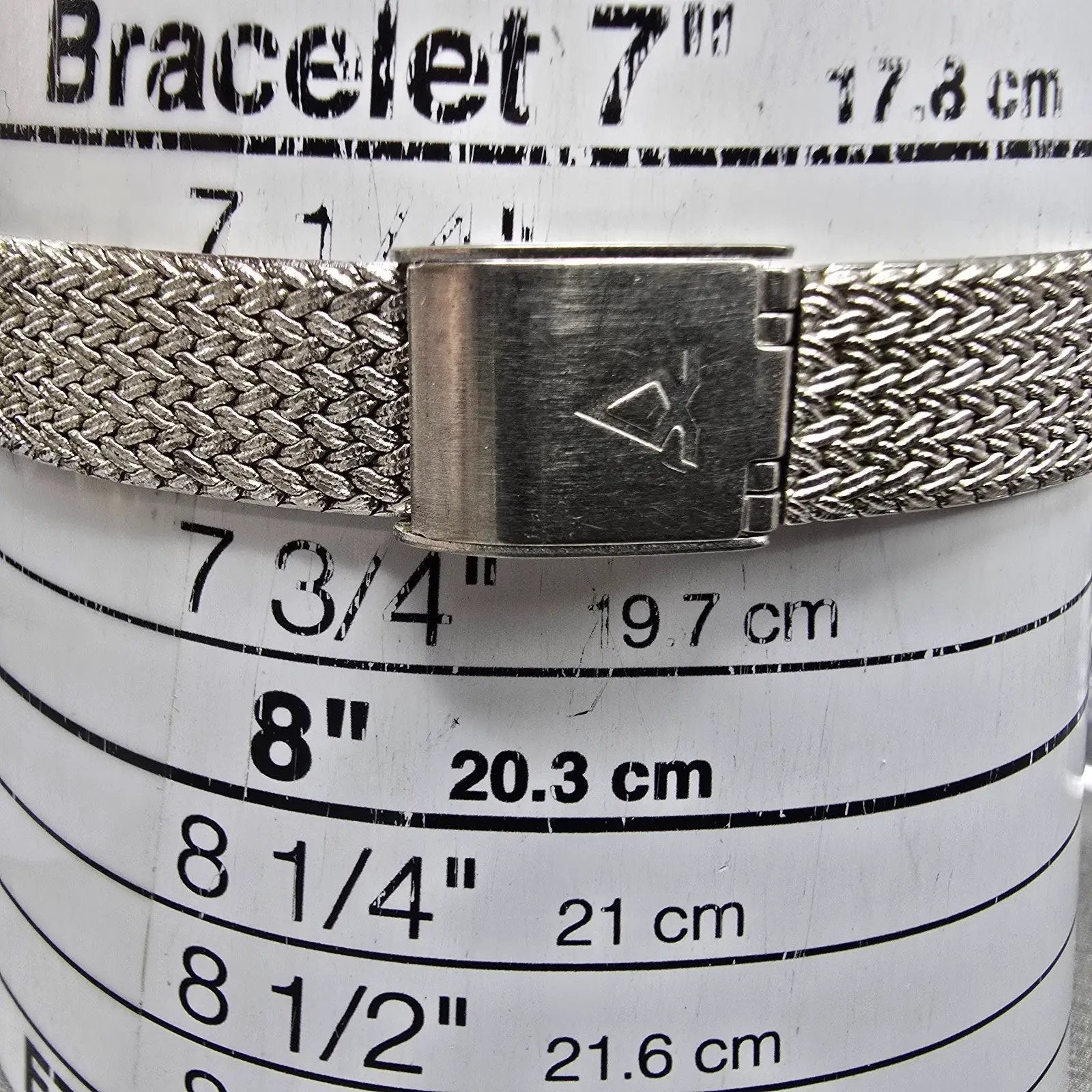 Lonber Sapphire Watch Women 23mm Silver Dial Silver Tone Round New Battery Mesh10