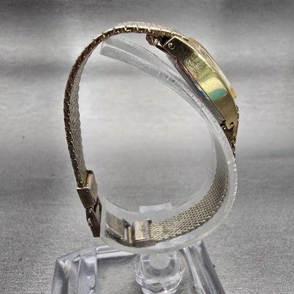 Seiko Watch Women 15mm Gold Dial Gold Tone Oval 11-3089 VTG Mechanical Works8