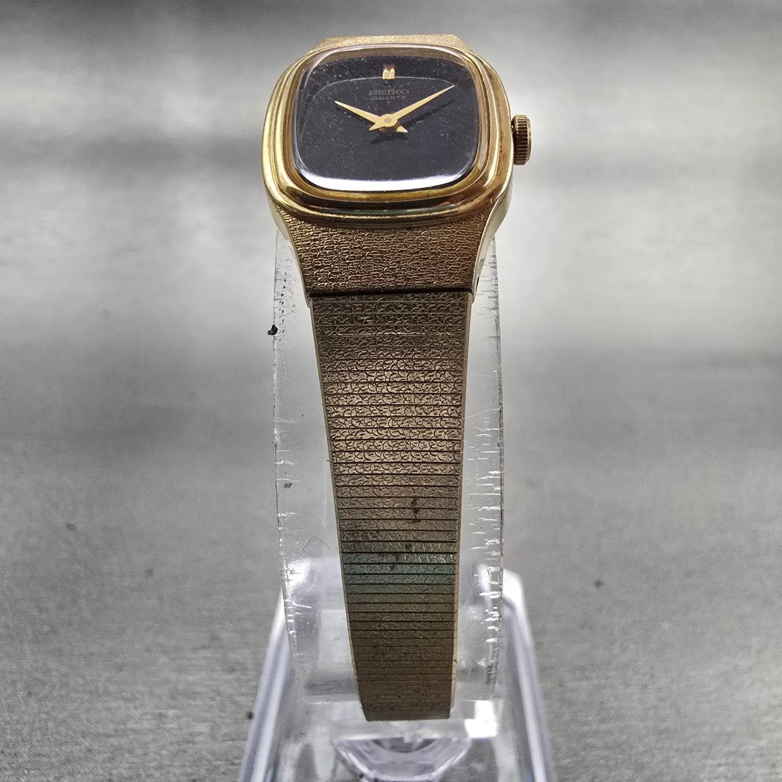 Seiko Watch Women 16mm Black Dial Gold Tone Rectangle 2C20-5770 New Battery VTG5