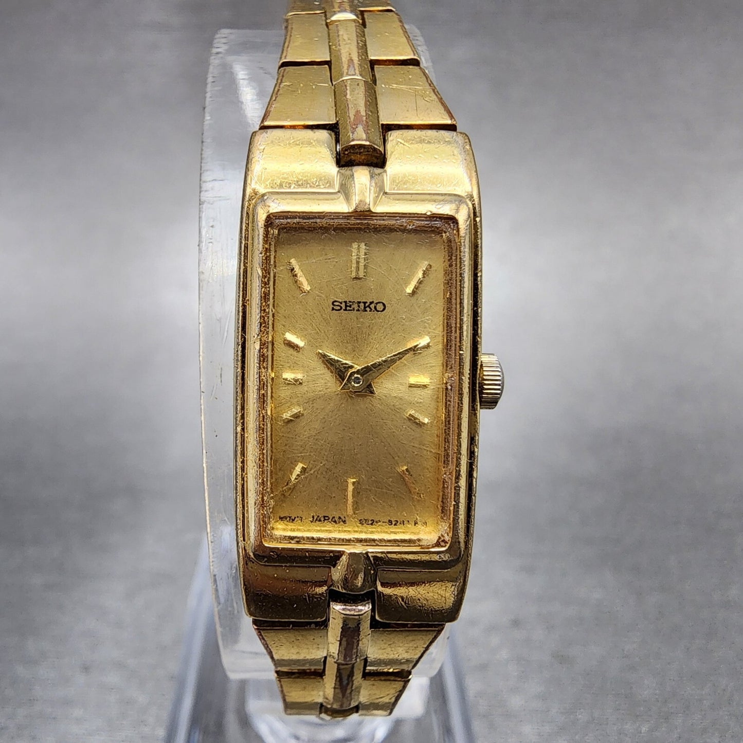 Seiko Watch Women 13mm Gold Dial Gold Tone Rectangle 2E200AY0 New Battery0