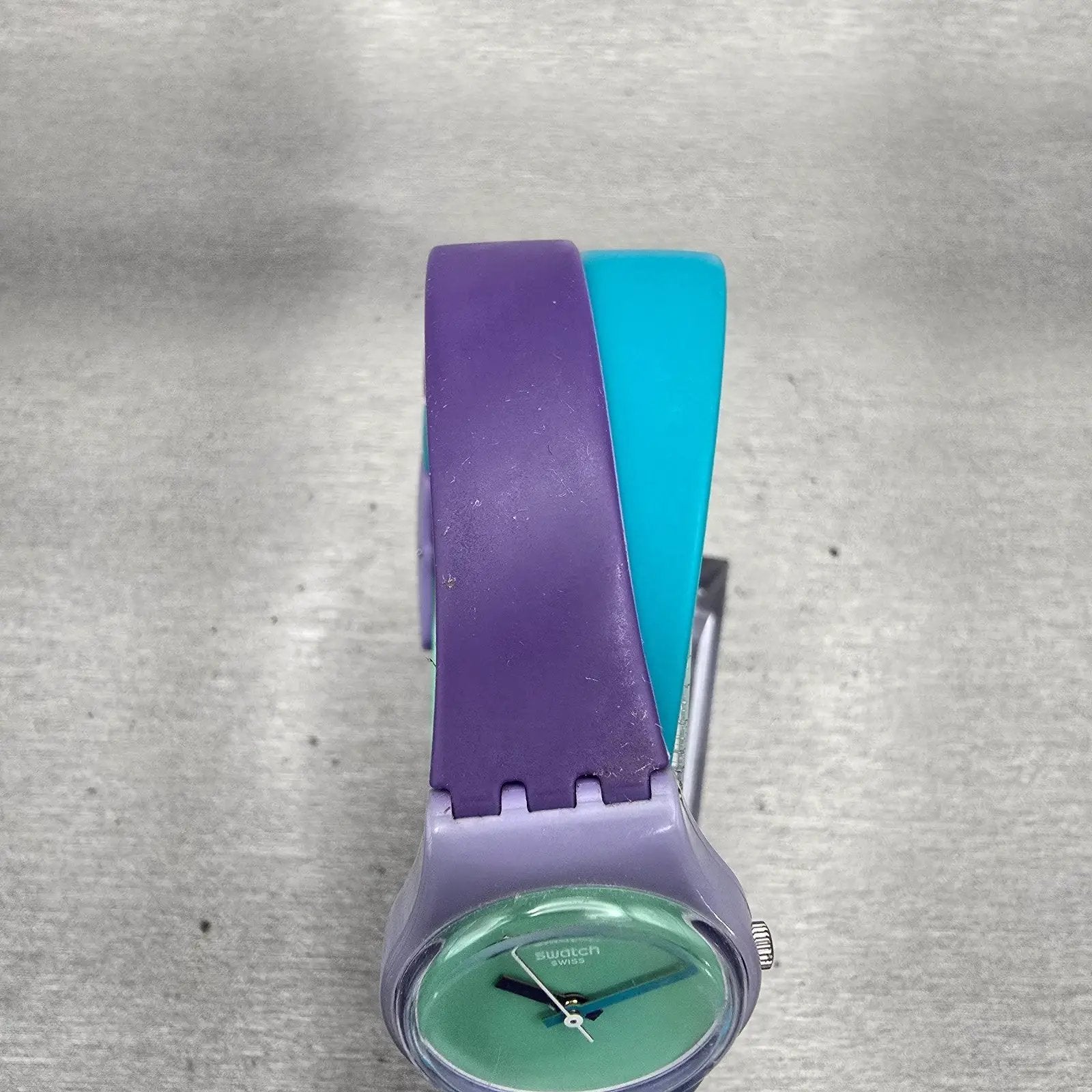 Swatch Fun In Blue Watch Women Green Dial Purple Case Round LV117 New Battery4