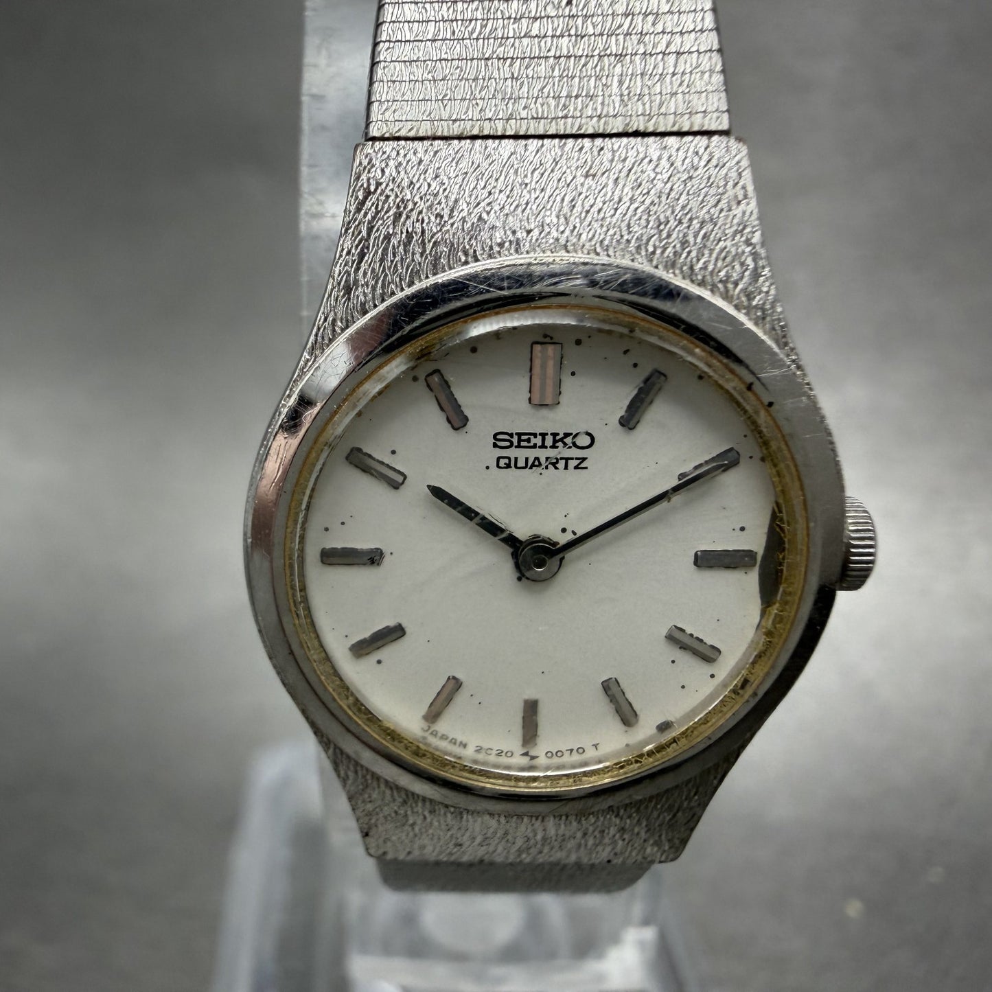 Seiko Watch Women 18mm Silver Dial Silver Tone Round 2C20-0020 New Battery1