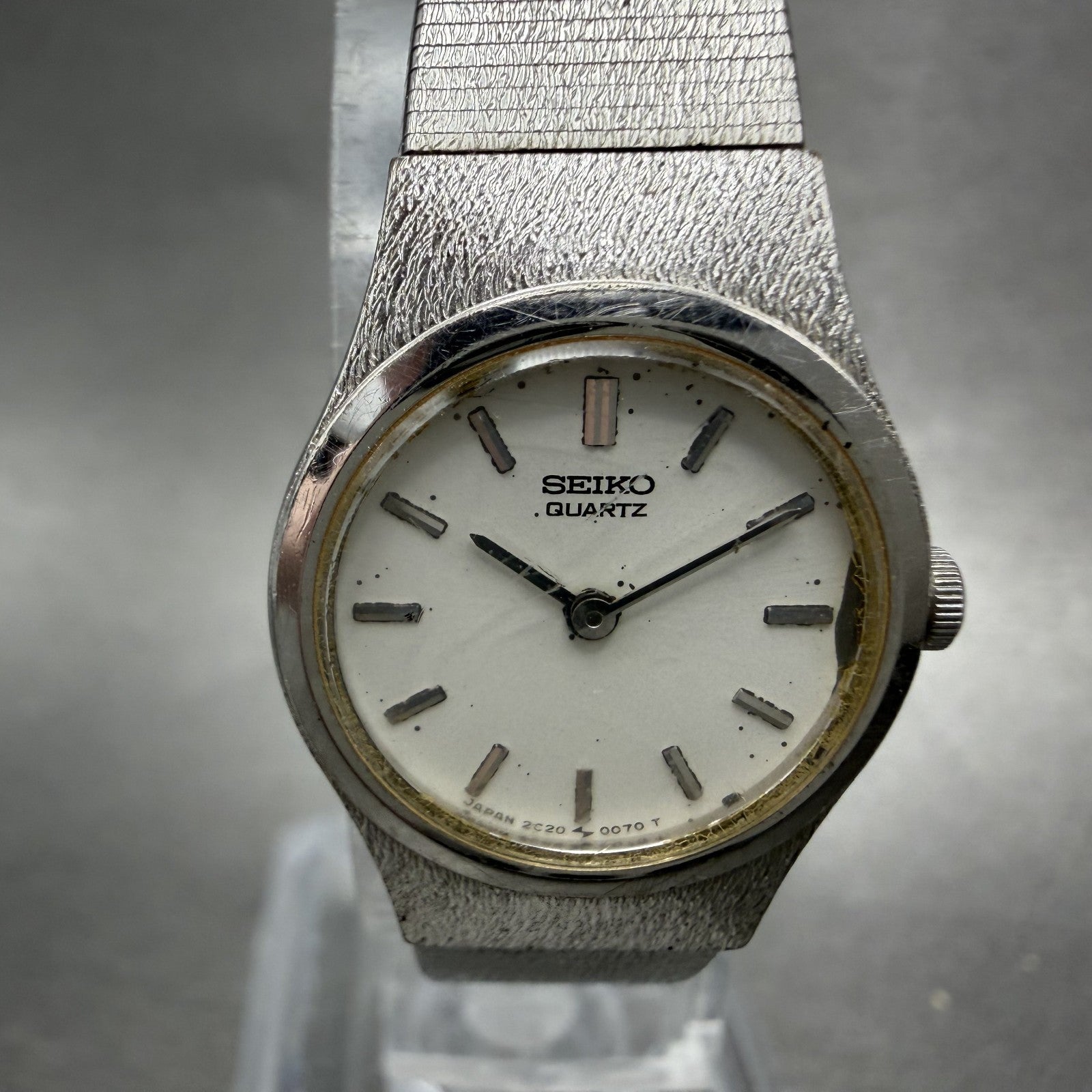 Seiko Watch Women 18mm Silver Dial Silver Tone Round 2C20-0020 New Battery1